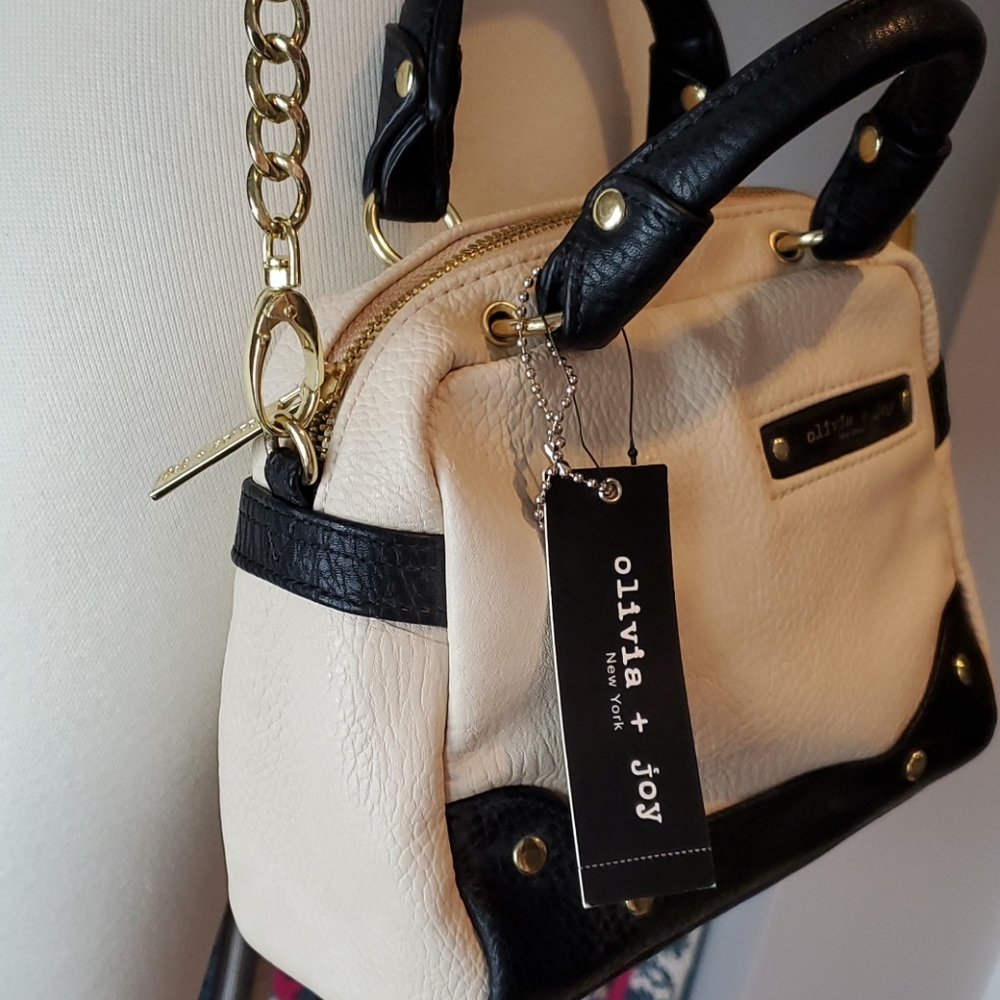 💥3 for $20💥 NWT Olivia + Joy purse